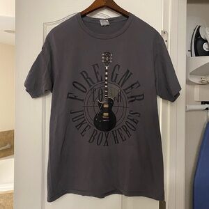 Mens Graphic Rock Band Tee T Shirt Foreigner Gray L Juke Box Heroes Tour 2018